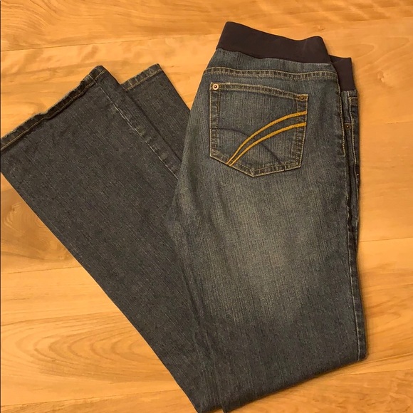 Oh Baby by Motherhood Pants - 2/$15 Oh baby by motherhood maternity jeans Oh Baby by Motherhood Pants - 2/$15 Oh baby by motherhood maternity jeans